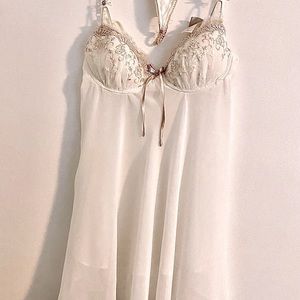 Lingerie 🥰 Perfect for Honeymoon. Beautiful Sexy teddy w/thong. New!Never worn!